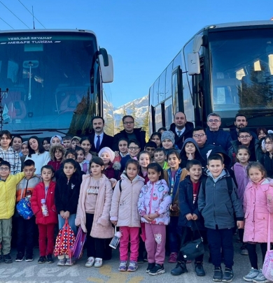 Öğrencilerimizi Kitap Fuarına Gönderdik