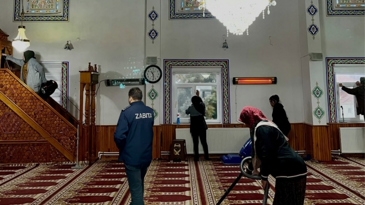 Ramazan Ayı Öncesi Camilerde Temizlik Çalışmaları Yapıldı