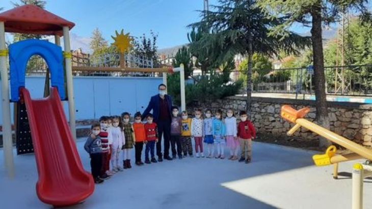 Anasınıfına Büyük Destek Vererek, Öğrencilerin Yanında Duruyoruz