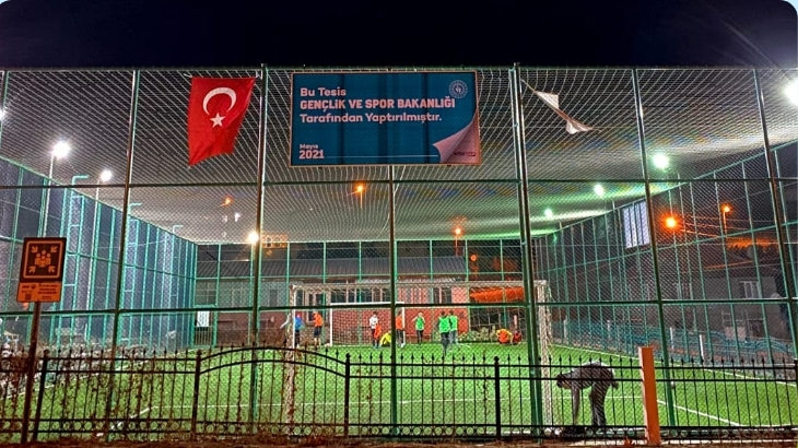 Gençlerimizin Sosyal Hayatına Katkıda Bulunarak Halı Saha Projesini Hayata Geçirdik