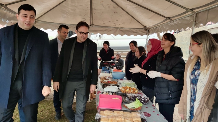 Belediye Başkanımız Mehmet Özata, Fatih İlkokulu, Ortaokulu ve Lise Yararına Düzenlenen Kermes Programına Katıldı -25